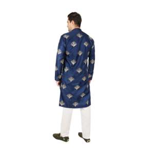 Ensemble de kurta pour homme, bleu marine, semi-soie satinée, brodé avec des motifs de éventails métalliques et des embellissements en sequins - Product Image 4