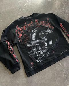 เสื้อยืดแขนยาวผู้ชายทรงโอเวอร์ไซส์ สตรีทแวร์ คอกลม ผ้าคอตตอนเจอร์ซีย์ พิมพ์ลายหมวกกันน็อคฟุตบอล ดีไซน์สั่งทำได้ บริการ OEM - Product Image 2