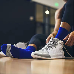 High Quality Customized Men Sports Socks Spandex/<b>Nylon</b> Anti <b>Slip</b> Quick Dry Breathable Autumn Casual Oversized Crew Bottom Socks - Product Image 3