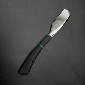 <b>Single</b> <b>Blade</b> Stainless Steel Straight <b>Razor</b> for Men's Shaving Titan Metal Free Customizable Logo <b>Razor</b> for Barbers and Face - Product Image 4