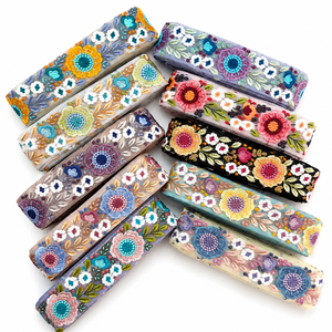 Bordure décorative en dentelle brodée de fleurs à paillettes multicolores, écologique, 2 pouces, pour vêtements, artisanat et décoration - Product Image 1