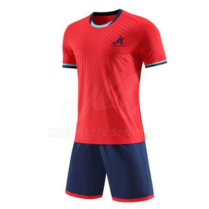 Ensemble maillot et short de football pour homme Elite Performance, tissu à séchage rapide, anti-transpiration, idéal pour les tournois de football - Product Image 3
