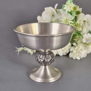 Tazón de metal de alta calidad diseñado para un uso duradero en tiendas de dátiles y negocios de alimentos. - Product Image 4