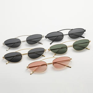 Lunettes de soleil œil de chat métalliques de créateur, style INS, monture ovale triangulaire, lunettes de luxe pour homme, vente en gros - Product Image 1
