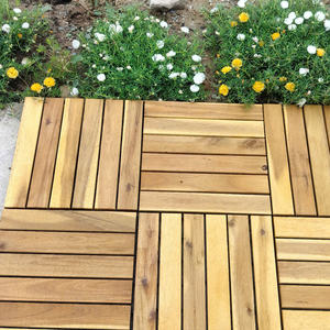 Baldosas de Madera Plástica Compuesta (WPC) Modernas, Cuadradas, Resistentes al Agua, con Aspecto Envejecido, 300x300mm, con Vetas de Madera, para Uso en Exteriores, Jardín y Hogar - Product Image 1