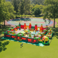 Structure gonflable commerciale d'extérieur en PVC certifiée EN14960, capacité 50 personnes, équipement de divertissement pour parc de loisirs et de saut