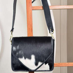 2025 recién llegados bolsos de hombro de cuero de vaca de moda para mujer bolsos de lujo con correa ajustable de espuma genuina de alta calidad - Product Image 4