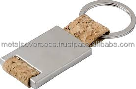 Porte-clés en cuir de liège écologique, design minimaliste, porte-clés en métal, logo personnalisé durable - Product Image 3