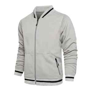 Ensemble deux pièces réversible à capuche pour homme – Tenue de sport, fitness, football et activités de plein air – Vente en gros, personnalisable - Product Image 4