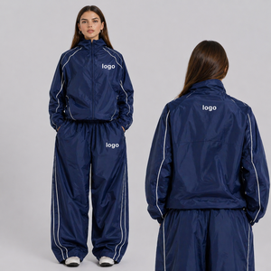 Conjunto Deportivo Personalizado OEM para Hombre y Mujer, Chaqueta y Pantalones de Nailon, Ropa Deportiva Unisex - Product Image 1