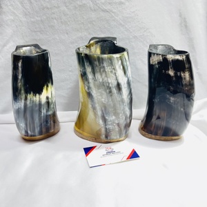 Taza Vikinga Hecha a Mano con Logotipo Vikingo, de Cuerno de Búfalo Real Pulido, Tallada a Mano, de Alta Demanda, Inspirada en la Antigua Cultura Vikinga - Product Image 2