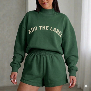 Ensemble haut à col montant et short coordonné pour femme, style streetwear hiver, tenue deux pièces éco-responsable avec fabrication flexible - Product Image 1