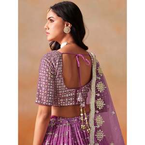 Lehenga Choli de Georgette Rosa Bordado para Mujer, Talla Grande - Product Image 3
