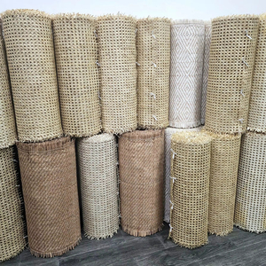 Malla de Ratán con Patrón Tejido a Mano Natural, Material Duradero y Transpirable para Muebles y Decoración de Interiores - Product Image 1