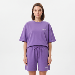 Vente en gros de t-shirts oversize pour femmes, couleur violet clair, tendance, pour femmes - Product Image 1