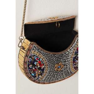 Elegante Bolso de Noche de Metal Antiguo para Mujer, Accesorios de Moda de Cristal para un Look Elegante de Fiesta - Product Image 6