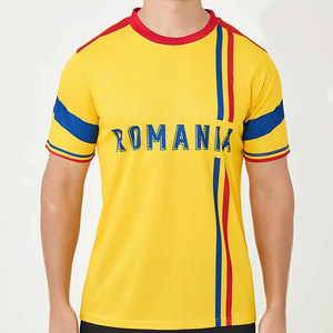 เสื้อฟุตบอลแขนสั้นแบบถักลายปักอักษรแบบกำหนดเองพร้อมโลโก้ - Product Image 2