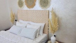 Cabecero de Cama Individual Hecho a Mano de Madera y Ratán con Tapicería de Cuero, Ecológico, Moderno, Decorativo para Dormitorio - Product Image 2