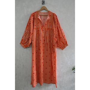 Robe longue bohème en coton imprimé à la main pour femme, durable et lavable, idéale pour l'été, taille naturelle, cadeau pour elle - Product Image 3