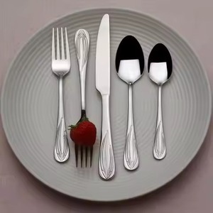 Juego de Cubiertos de Acero Inoxidable de Alta Calidad, Ideal para una Experiencia Gastronómica Duradera y Elegante - Product Image 6