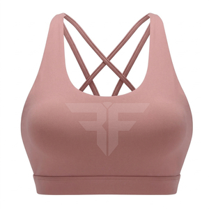 Sujetador deportivo para mujer con diseño moderno y logotipo personalizado, hecho de spandex, en venta. - Product Image 1