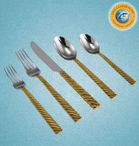 Ensemble de vaisselle de luxe en résine crème avec poignée argentée, 4 pièces, pour dîner raffiné - Product Image 5