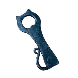 Nouvel ouvre-bouteille en fer forgé à la main, design tendance, finition thermolaquée, idéal pour la décoration de bar, parfait pour offrir en cadeau. - Product Image 4