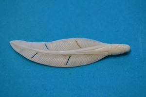 Handmade High Quality Eco-Friendly Intricate Carvings Buffalo Bone Horn Antique Customizable Natural <b>Crafts</b> Necklace 8cm - Product Image 2