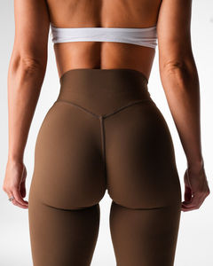 Leggings acampanados al por mayor, que realzan la figura, con costura en la cadera, cintura alta y estilo deportivo, leggings de moda para gimnasio para mujer - Product Image 4