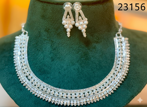 MOLL JEWELLERS Conjunto de Collar y Pendientes Florales de Aleación de Zinc con Baño de Oro de 24K, Microincrustaciones de Zirconia, Regalo de Boda para Mujer, Tercera Opción - Product Image 5