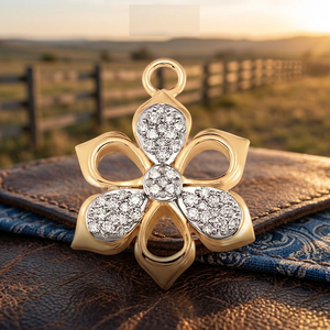 Collar con Colgante de Flor de Moissanita y Oro, Diseño Floral con Aspecto de Diamante, Joyería Floral de Lujo en Dos Tonos, Regalo para Mujer - Product Image 2