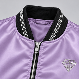 Chaqueta de Satén con Pedrería para Hombre, Azul Marino Brillante, Estilo Bomber, con Detalle de Corona de Cristal y Cierre Dorado, para Fiestas y Uso Casual - Product Image 6