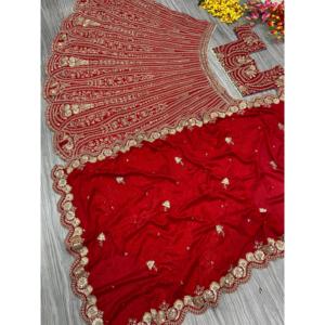 Lehenga choli ผ้าเย็บปักถักร้อยด้ายสวยงามสำหรับใส่ไปงานปาร์ตี้ - Product Image 5