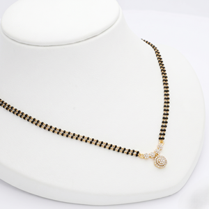 Collar Mangalsutra de Oro Amarillo de 18 Quilates Aniva, con Diamante Cultivado en Laboratorio de Corte Brillante, para Regalos de Compromiso, Aniversario o Fiesta - Product Image 4