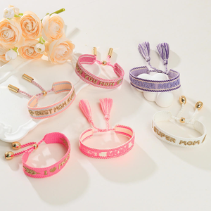 Bracelet personnalisé brodé avec la lettre « Meilleure maman », bracelet tissé réglable pour maman - Product Image 4