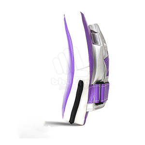 แผ่นซ้อมมวยหนังแท้สำหรับมวยไทย มวยสากล คิกบ็อกซิ่ง คุณภาพสูง ปรับแต่งได้ ซับเหงื่อ แห้งไว ปิดด้วยแถบตีนตุ๊กแก - Product Image 4