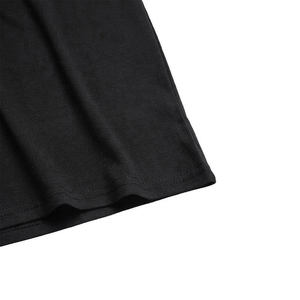 Camiseta oversized de moda diseñada para uso diario con un tacto suave y un ajuste holgado que realza tu guardarropa informal. - Product Image 6