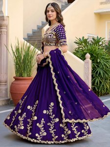 Robe de demoiselle d'honneur en mousseline de soie brodée violette avec un chemisier à col en V, des manches trois quarts, une coupe en A et une longueur au sol - Product Image 2