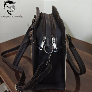 Bolso Tote de Cuero Genuino de Piel de Vaca Hecho a Mano, Bolso de Hombro Estilo Western con Pelo Natural - Product Image 1