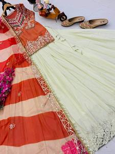 Conjunto de Kurti y Lehenga de Seda Bordada de Diseñador, Dupatta de Organza, Traje Tradicional Indio Pakistaní para Bodas y Fiestas - Product Image 5