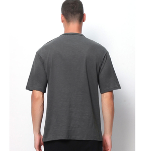 เสื้อยืดโอเวอร์ไซส์คุณภาพสูง 100% ผ้าฝ้าย สำหรับผู้ชาย แขนสั้น ทรงใหญ่ ใส่สบาย สีดำ กันยับ บริการ OEM - Product Image 3