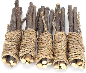 Paquete de palitos de madera de manzana natural, juguetes de hierba para mascotas pequeñas, juguete orgánico para masticar, para la limpieza dental de conejos y hámsters. - Product Image 4