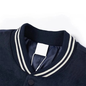 Veste universitaire pour homme de haute qualité, coupe ajustée, design tendance, broderie personnalisée sur le devant, imperméable et respirante pour l'hiver - Product Image 4
