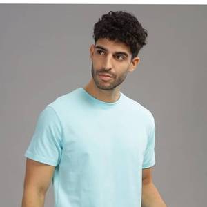 T-shirt de sport à manches courtes pour hommes et jeunes adultes, disponible en plusieurs tailles, couleurs et styles de vêtements de sport confortables - Product Image 1
