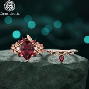 Bague de fiançailles classique en moissanite plaqué or rose argenté pour femme Charm_Jewells, taille coussin, sertissage à griffes vintage, pierre précieuse - Product Image 3