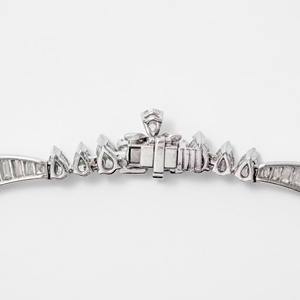 Collar Elegante de Oro Blanco de 14K con Diamantes Cultivados en Laboratorio en Forma de Pera y Baguette, Certificado IGI, para Mujer - Product Image 4