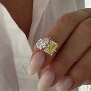 Anillo Toi Moi con Diamante Amarillo Cultivado en Laboratorio Auténtico de 1CT Corte Radiante y 1CT Corte Pera para Mujer, Oro Sólido de 14K, para Boda, Fiesta, Regalo para Ella - Product Image 4