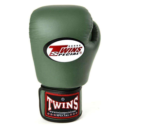 Gants de boxe Muay Thai sur mesure pour jumeaux, en cuir de vachette véritable, avec fermeture auto-agrippante, durables, pour l'entraînement et le sparring. - Product Image 3