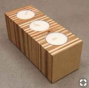 Portavelas de Madera con Acabado Natural, Artículo de Decoración para el Hogar con Linterna y Frasco, Portavelas de Madera de Origen Indio - Product Image 1