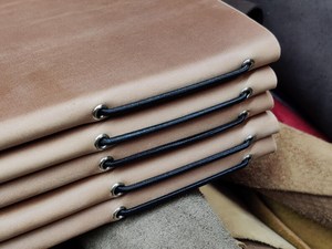 Porta Menús de Cuero Genuino de Lujo Clásico, Venta al Por Mayor Directa de Fábrica, Alta Calidad, Resistente al Agua, Ligero, para Restaurante - Product Image 3